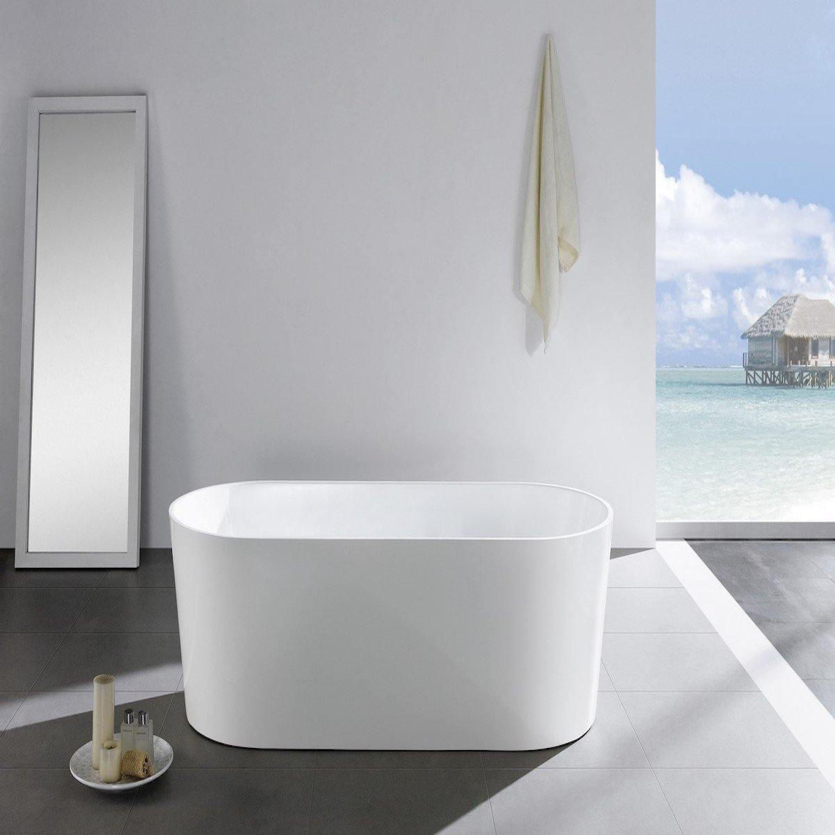 KubeBath Ovale 67" White Free Standing Bathtub KFST1467