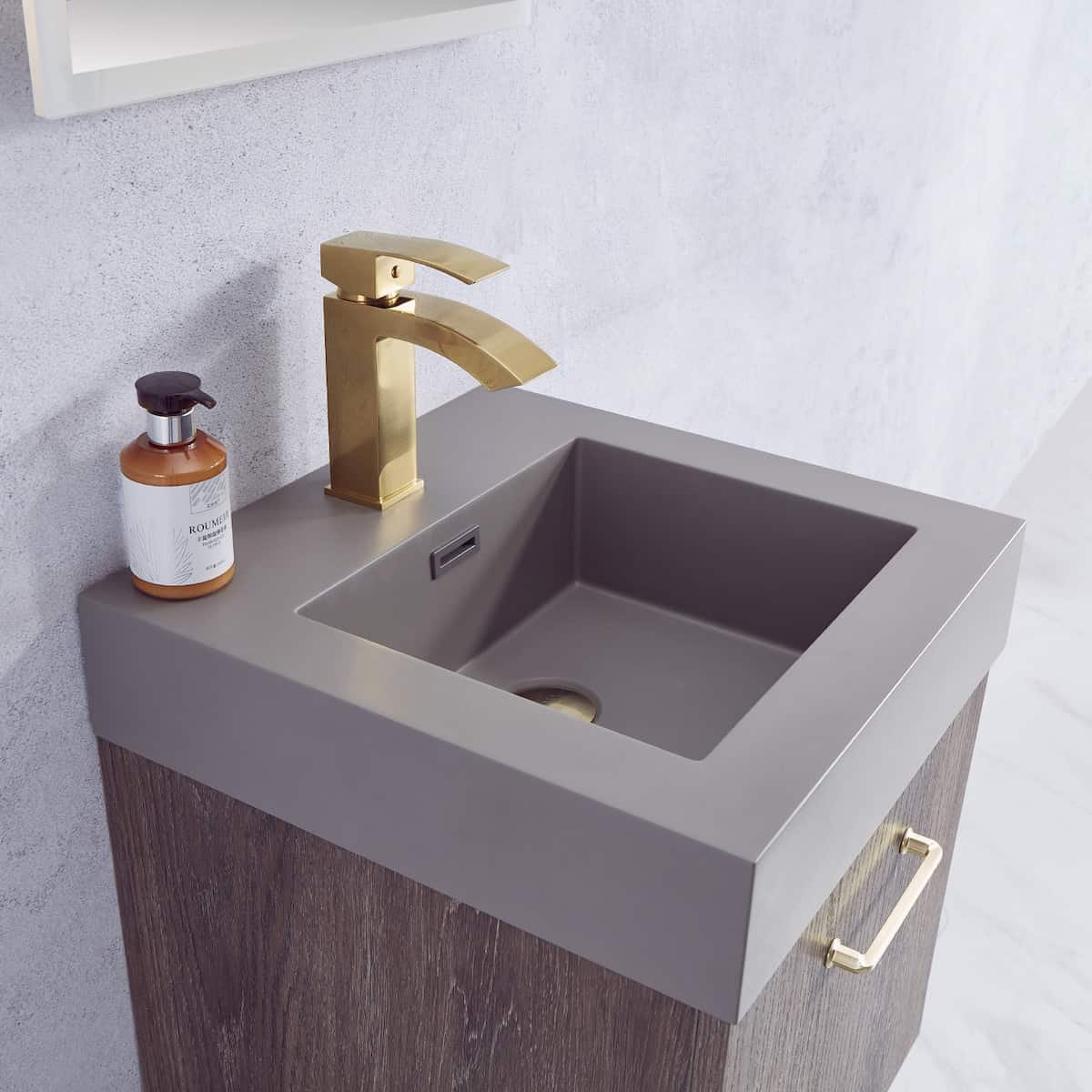 Vinnova Alistair 18 Inch Freestanding Single Sink Bath Vanity in North Carolina Oak and Brushed Gold Frame with Grey Composite Integral Square Sink Top With Mirror Counter 789018-NC-GR