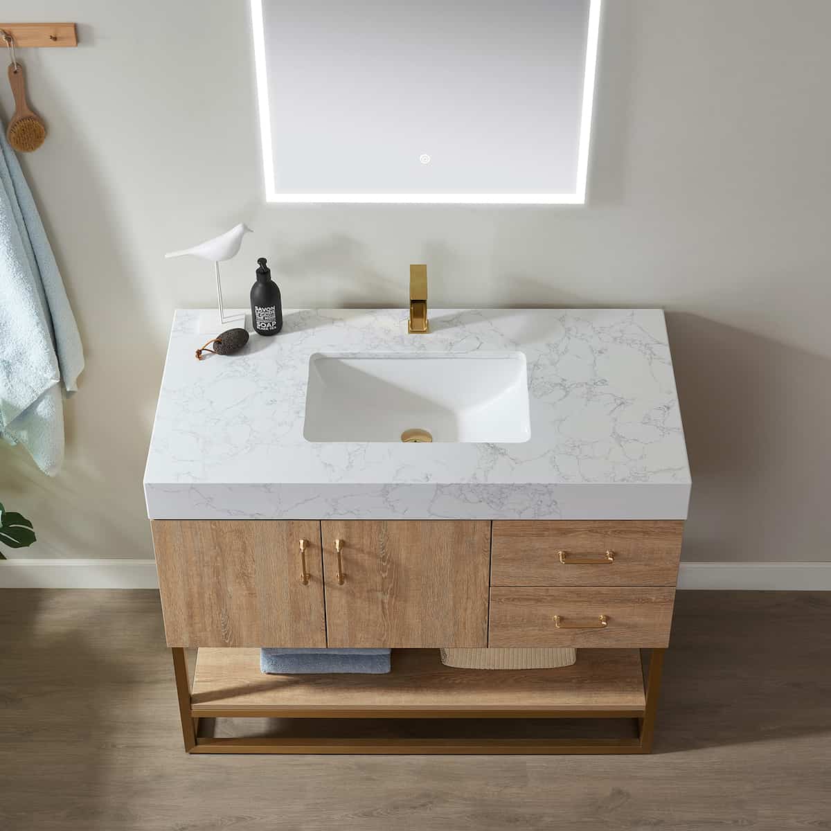 Vinnova Alistair 42 Inch Freestanding Single Vanity in North American Oak and Brushed Gold Frame with White Grain Stone Countertop With Mirror Sink 789042-NO-GW