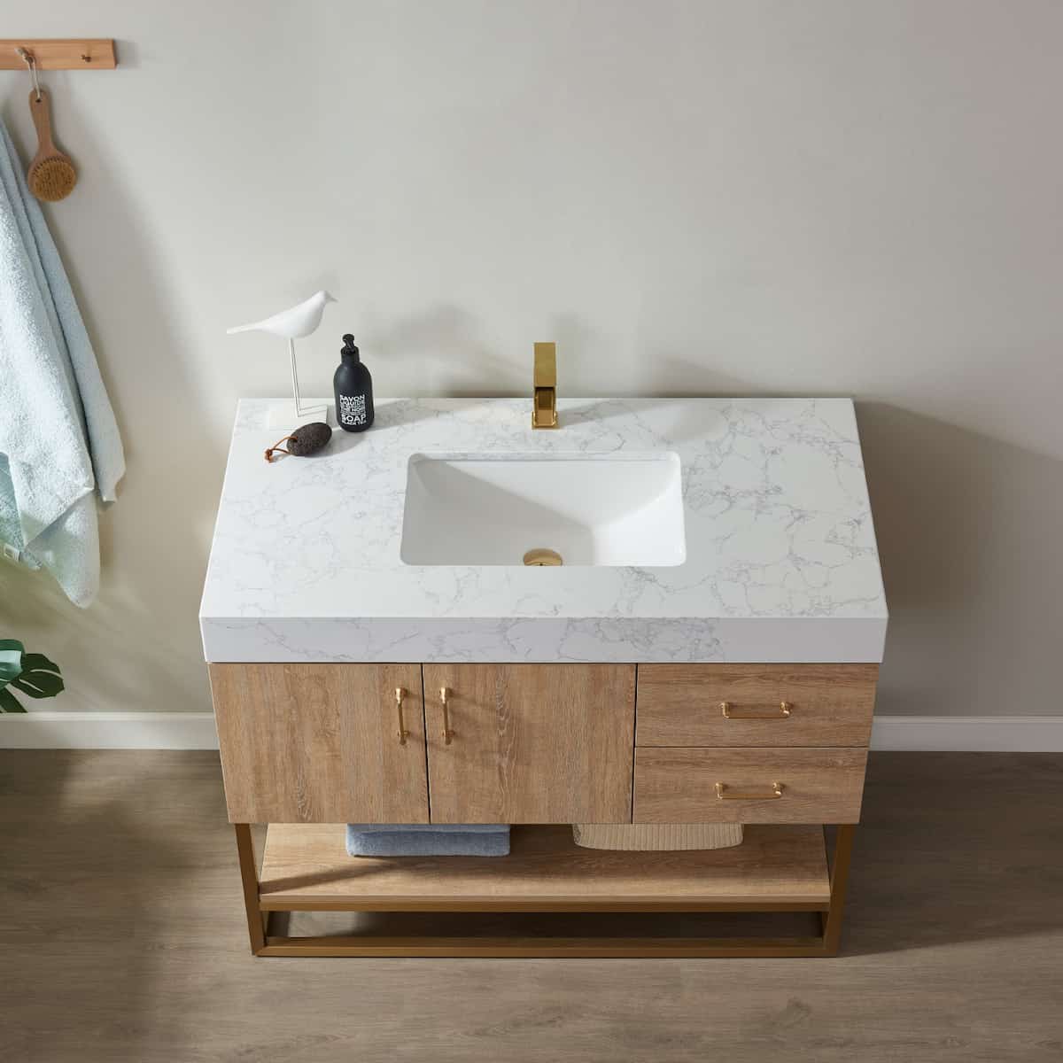 Vinnova Alistair 42 Inch Freestanding Single Vanity in North American Oak and Brushed Gold Frame with White Grain Stone Countertop Without Mirror Sink 789042-NO-GW-NM